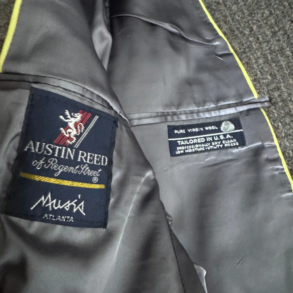 Austin Reed Sport Coat Mens 40R Gray Striped Wool Elbow Patches Blazer Vintage